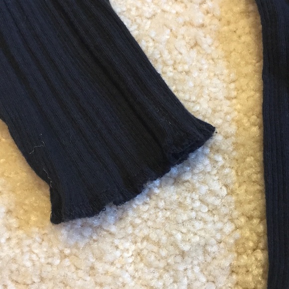 NWT DKNY skirt and sweater outfit size 4T - Picture 4 of 8